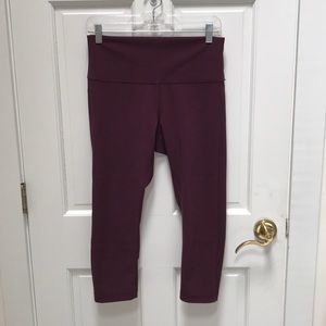 Lululemon maroon cropped leggings